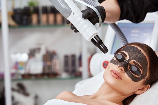 پیلینگ کربن برای بیکینی