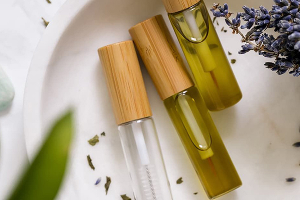 روغن زیتون برای تقویت مژه