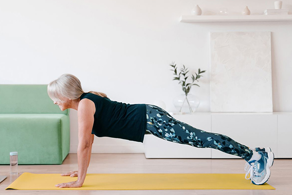 راه های کوچک کردن سینه