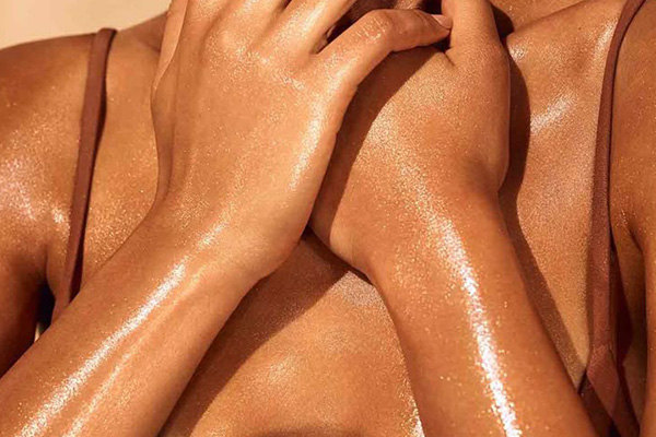 رنگی درخشان و طلایی با استفاده از روغن نارگیل