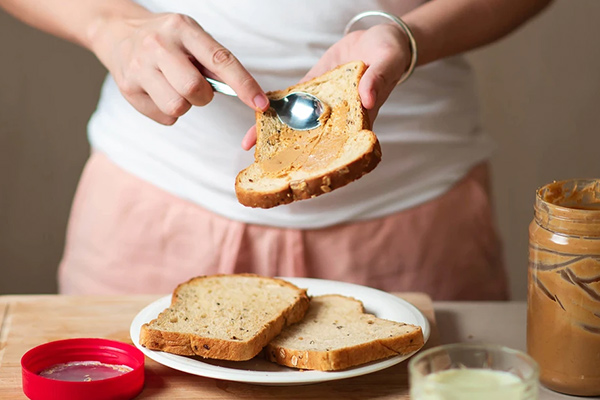 طریقه مصرف کره بادام زمینی برای لاغری